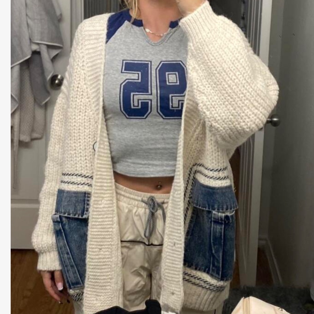 Cozy Beige Button Down Denim Pockets Oversized Cardigan - Picture 5 of 9